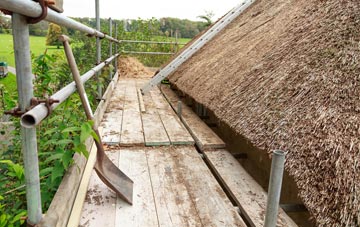 advantages of Llwyn Y Brain thatch roofing